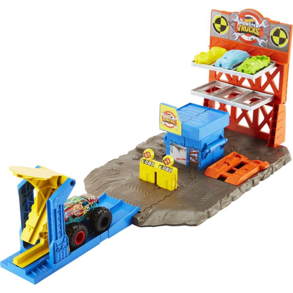 Hot Wheels Monster Trucks Blast Station -