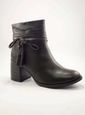 Bota-Ramarim-Cano-Curto-Napa-Vest-Salto-Grosso-Marrom-Feminino-35