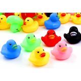 50 Pçs Multicoloridos Mini Patos De Borracha Multicoloridos Banho Do Bebê Banheira Ducky Piscina Squeaky Little Duck Brinquedos Para Chuveir