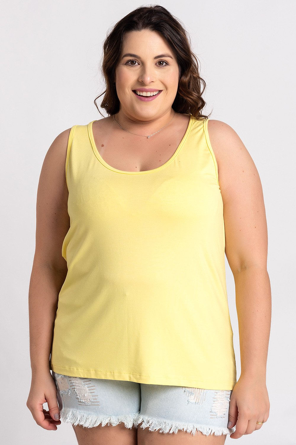 Regata Feminina Plus Size Básica Visco - Serena