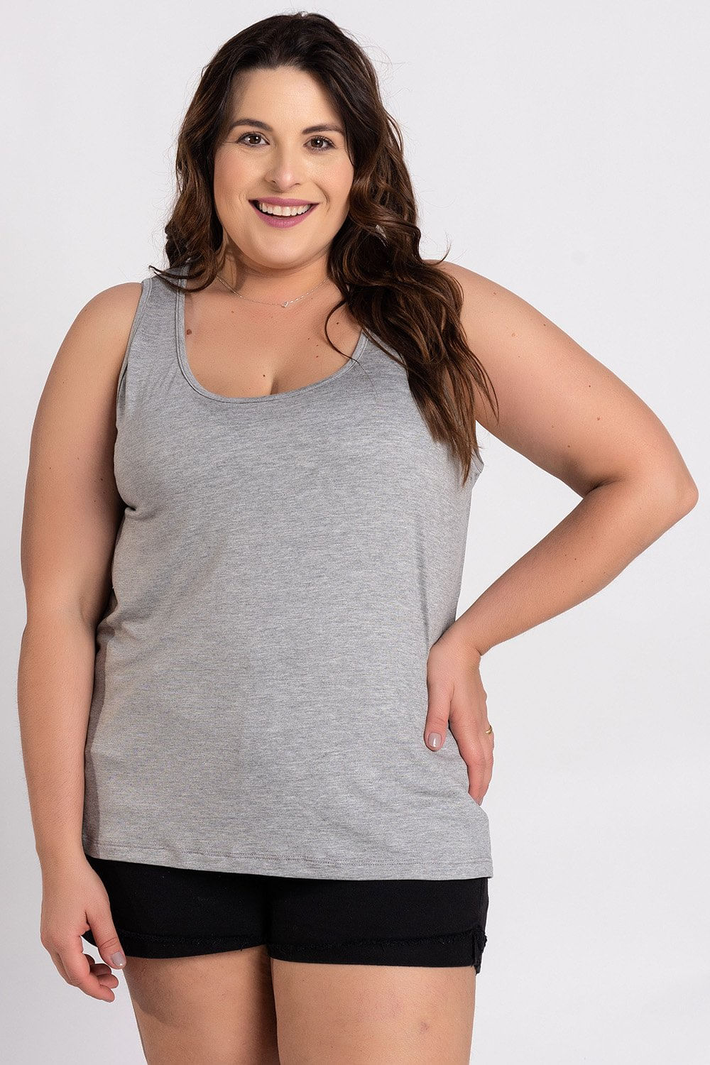 Regata Feminina Plus Size Básica Visco - Serena