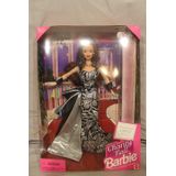 Boneca Barbie Baile Beneficente Cota