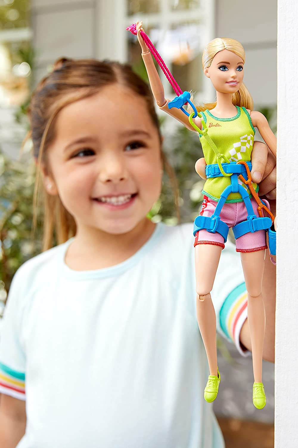 Boneca Barbie Jogos Olímpicos Tóquio 2020 Escaladora Esportiva Barbie  Esporte 3 + anos em Promoção na Americanas