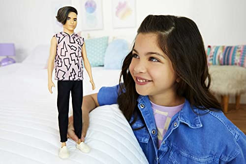 Boneca Barbie Ken Fashionistas Nº193 Esbelto Cabelo Cast. Moletom Raio Calças Pretas Tênis Relaxed 3-8 Anos