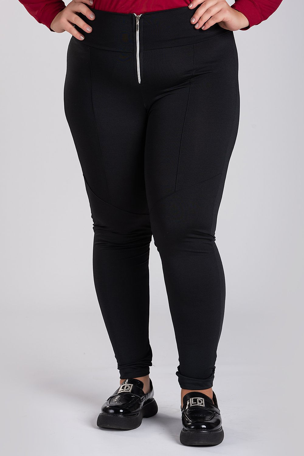 Calça Legging Montaria Plus Size Em Suplex Com Fechamento Em Zíper Metalizado - Serena