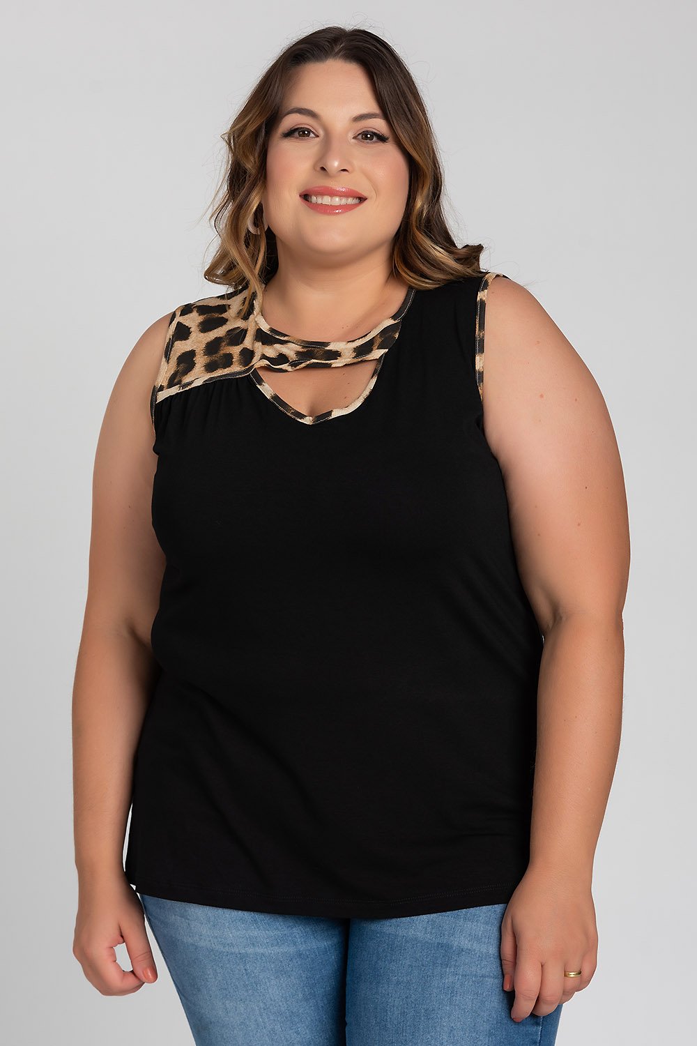 Regata Feminina Plus Size Visco Detalhes Animal Print - Serena