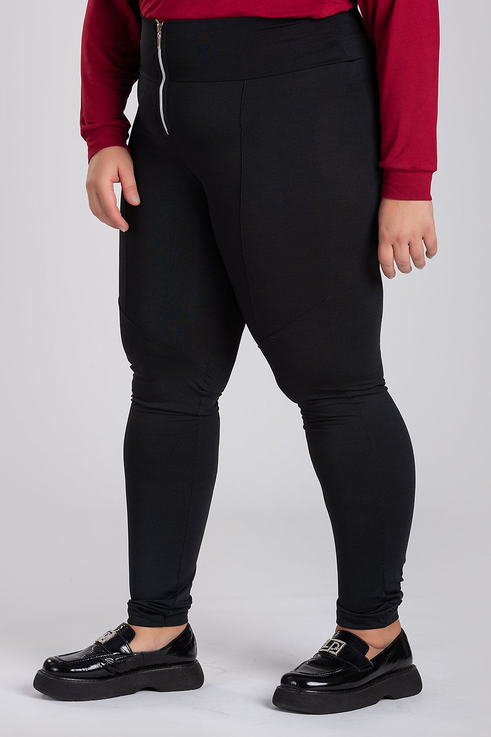 Calça Legging Montaria Plus Size Em Suplex Com Fechamento Em Zíper Metalizado - Serena