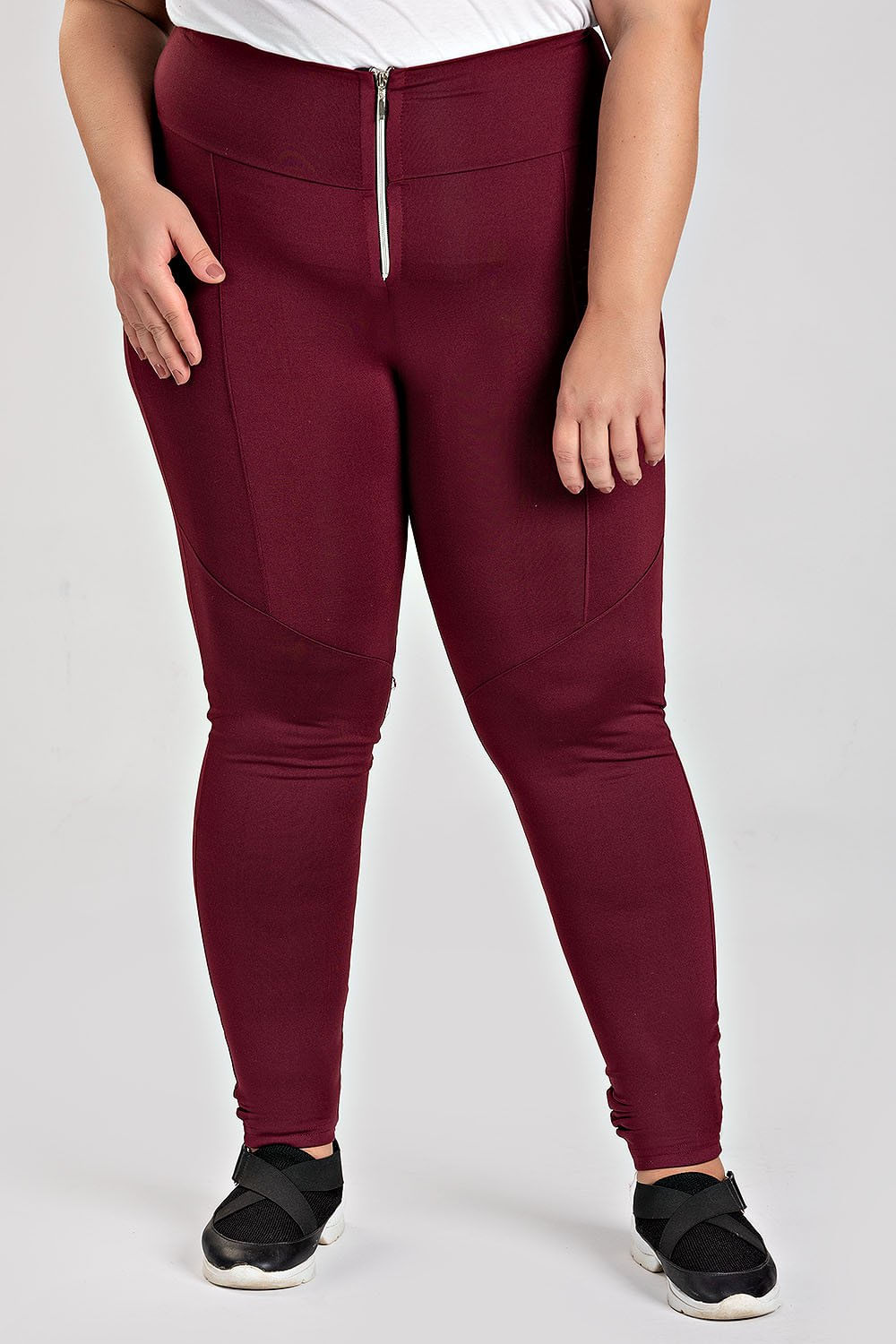 Calça Legging Montaria Plus Size Em Suplex Com Fechamento Em Zíper Metalizado - Serena