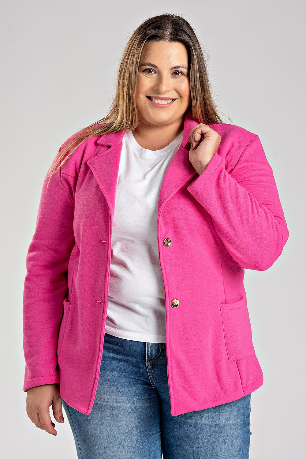 Blazer Feminino Plus Size Em Moletom Peluciado Fechamento Com Botões Bolso Frente - Serena