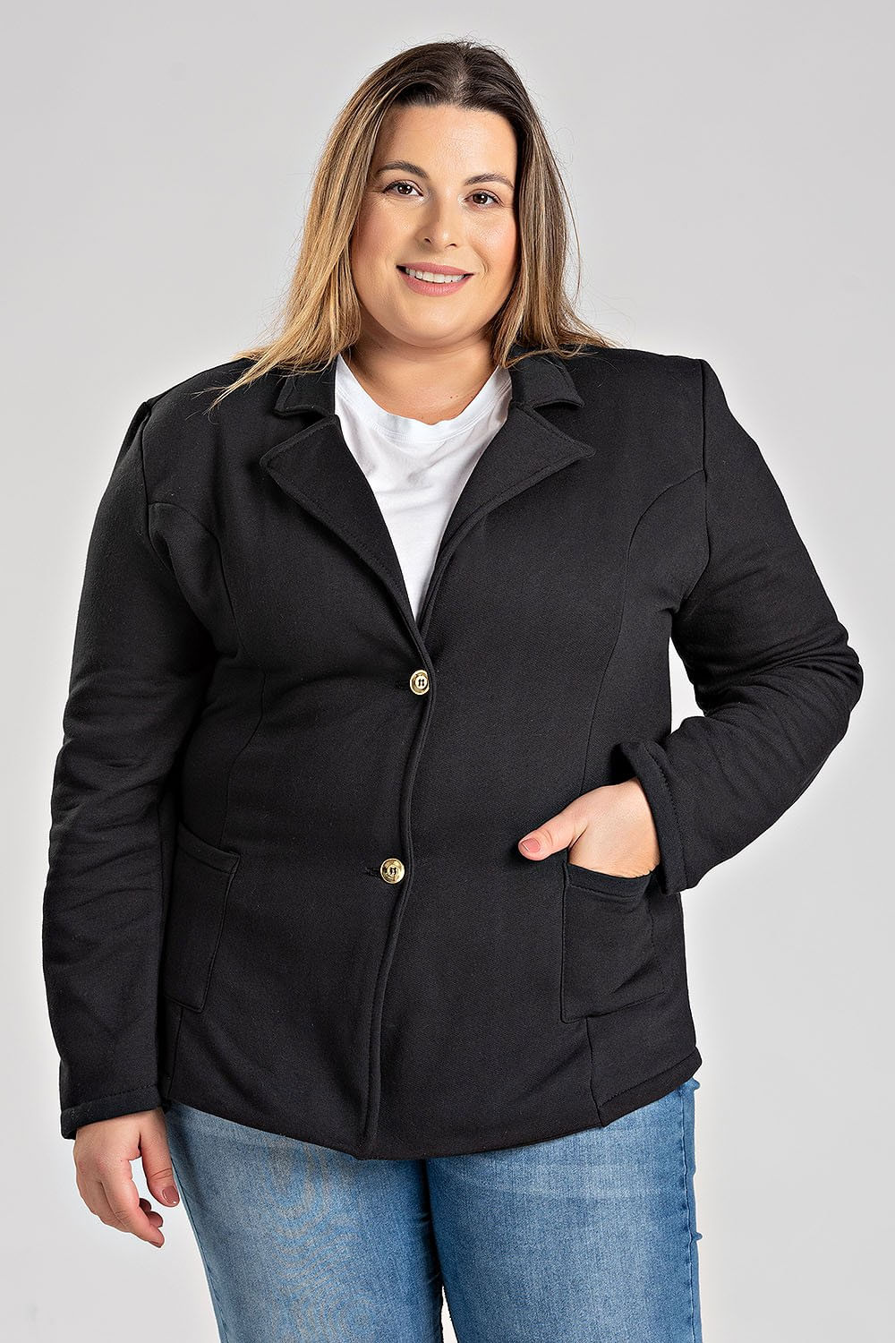 Blazer Feminino Plus Size Em Moletom Peluciado Fechamento Com Botões - Serena