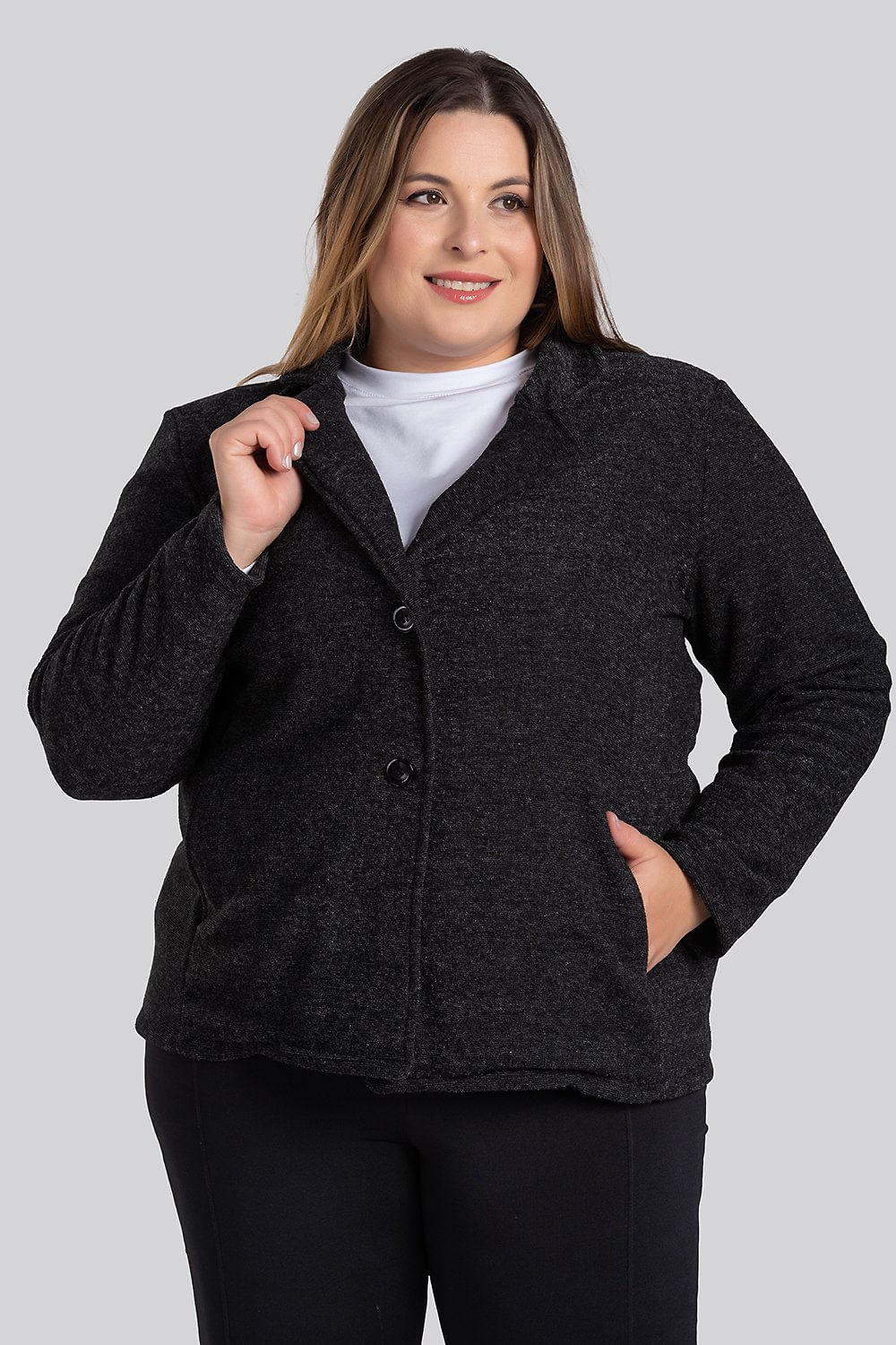 Blazer Feminino Plus Size Em Bouclê Fechamento Botões Bolsos Frente - Serena