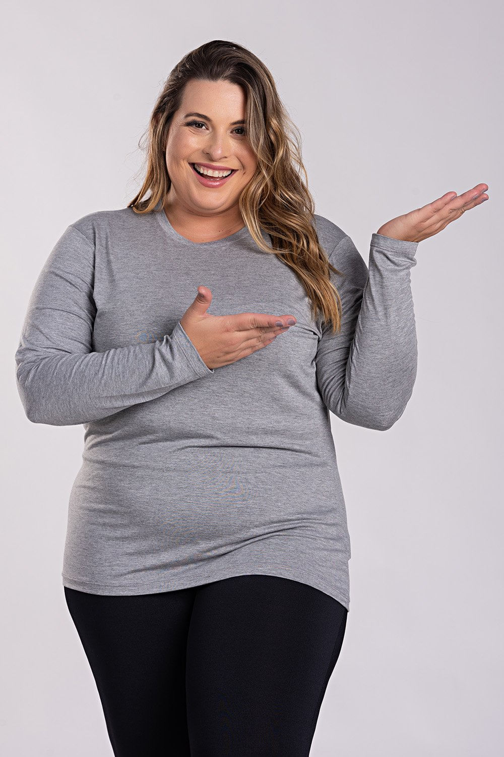 Blusa Feminina Manga Longa Plus Size Visco Confort Básica - Serena