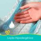 fralda-descartavel-infantil-pampers-confort-sec-m-444-unidades-6.jpg