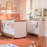 Quarto De Bebê Berço Americano E Cômoda Com Janelas Retangulo Kakau Retrô Espresso Móveis Branco Brilho / Carvalho