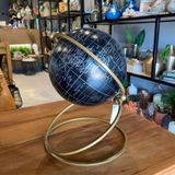 Globo Decorativo De Resina E Metal 25cm Preto E Dourado