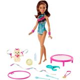 Barbie GHK24 Dreamhouse Adventures Teresa Spin 'n Twirl Gymnast Doll, Multicolor