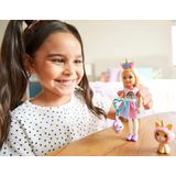 Boneca de fantasia do Barbie Club Chelsea em traje de unicórnio com acessórios, loira de 6 polegadas, para crianças de 3 a 7 anos