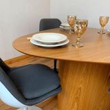 Mesa De Jantar Orgânica 180x160cm Tampo Freijó Base Freijó Cor Marrom