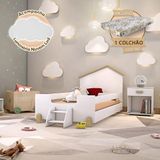 Cama Infantil Montessoriana Com Colchão E Escadinha Juvenil Ayla Branca E Natural + Luminária
