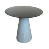 Mesa De Apoio Cone Cimento Queimado - Tampo Laqueado 60 Cm Altura 60 Cm Cor Preto