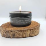 Vela Aromática De Madeira Negra Fergus Candles