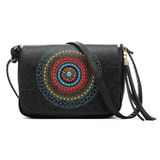 Bolsa Flap Transversal Feminino Com Bordado Mandala E Zíper