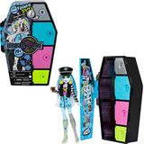 Monster High Doll E Conjunto De Moda Frankie Stein Com Dres