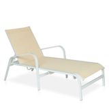 Espreguiçadeira Para Piscina, Área Externa, Jardim, Varanda Em Alumínio - Branco E Tela Sling Bege