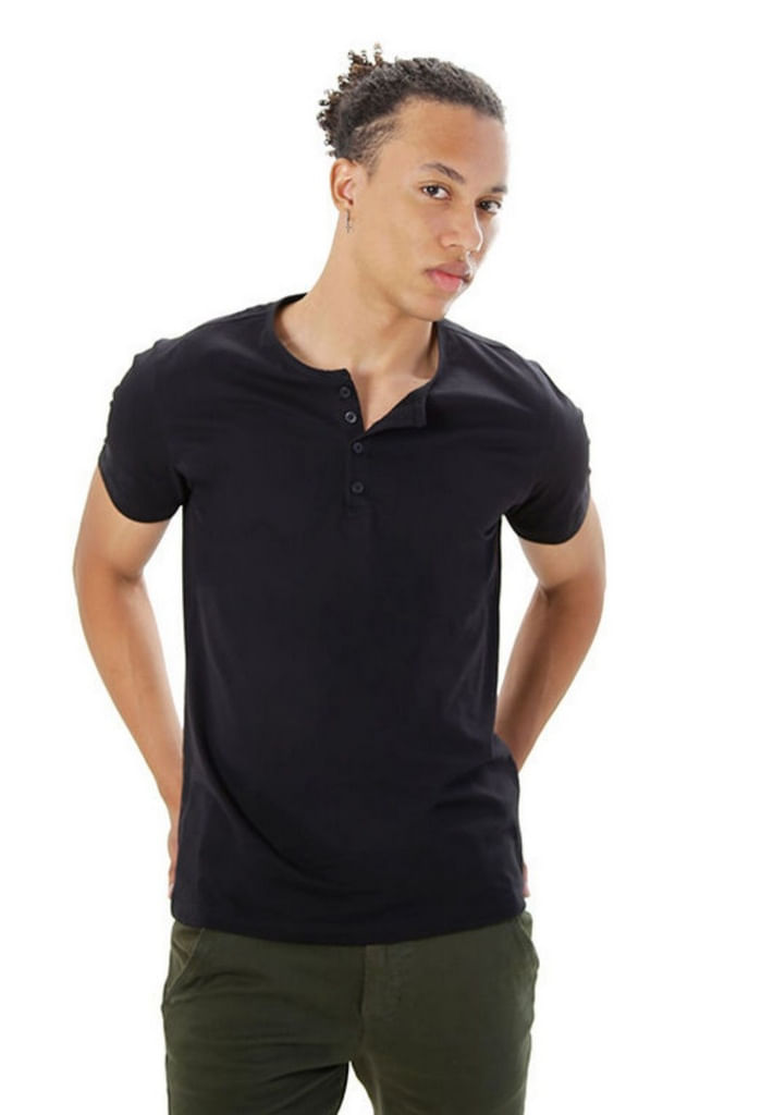 Camiseta Masculina Ixória Preta Básica Henley Botões