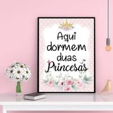 Quadro Aqui Dormem Duas Princesas 33x24cm - Madeira Preta