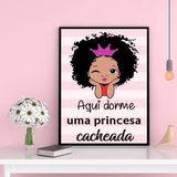 Quadro Aqui Dorme Uma Princesa Cacheada 24x18 C/vidro Preta