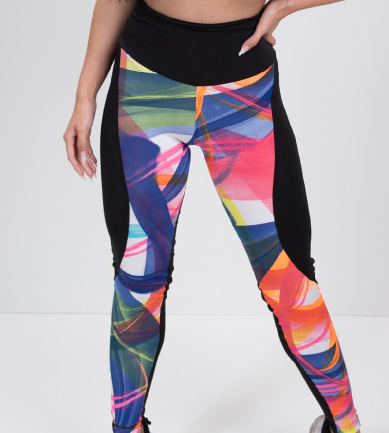 Calça Legging Estampado Com Recortes Lateral Preta