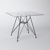 Mesa Eiffel Quadrada 90cm Tampo De Vidro Com Base De Ferro Preto