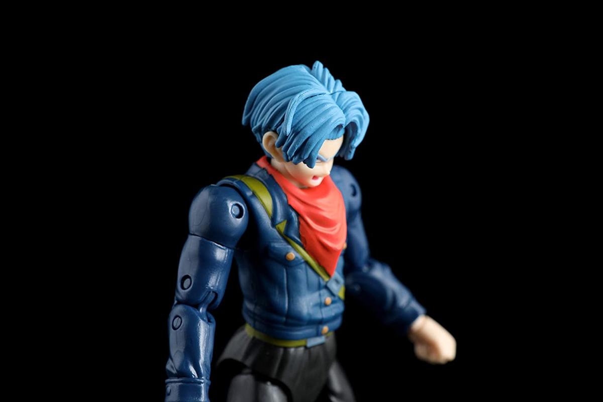 Figura de Ação DRAGON BALL Trunks De Futuro Dragon Stars (Idade Mínima  Recomendada: 4anos)