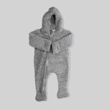 Macacão Bebe Fofinho Em Sherpa Com Capuz Forrado Com Zíper Cinza