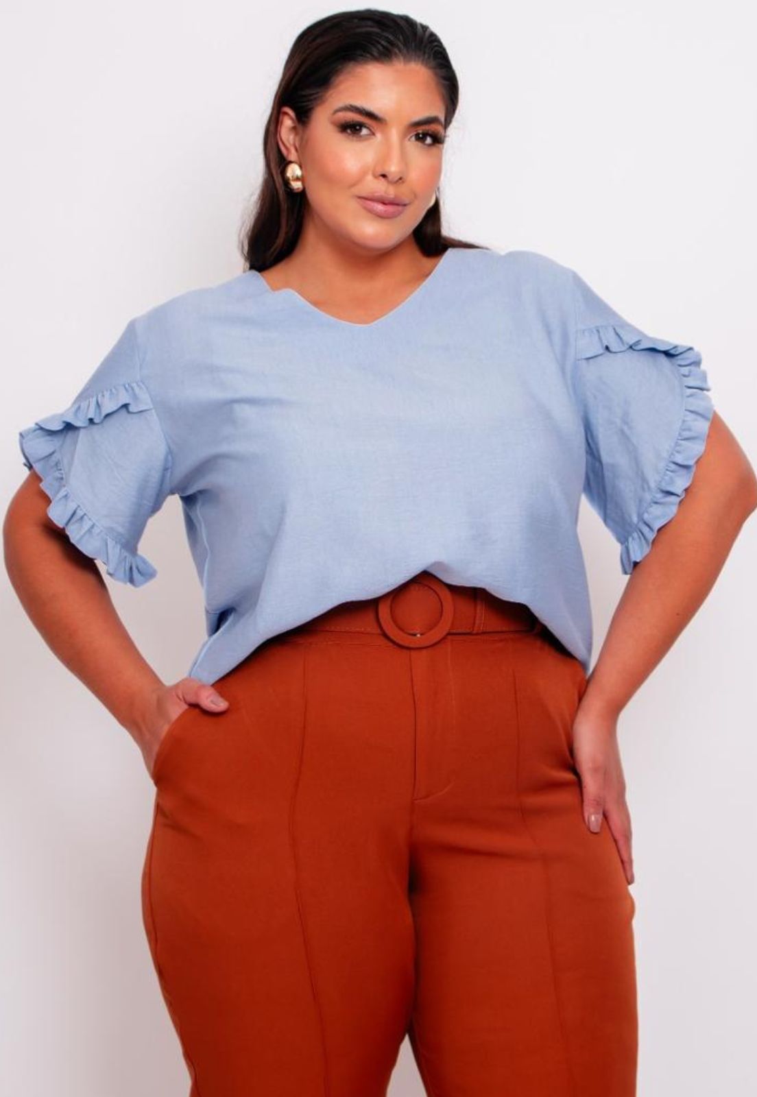 Blusa Feminina Plus Size Com Detalhe Em Babados