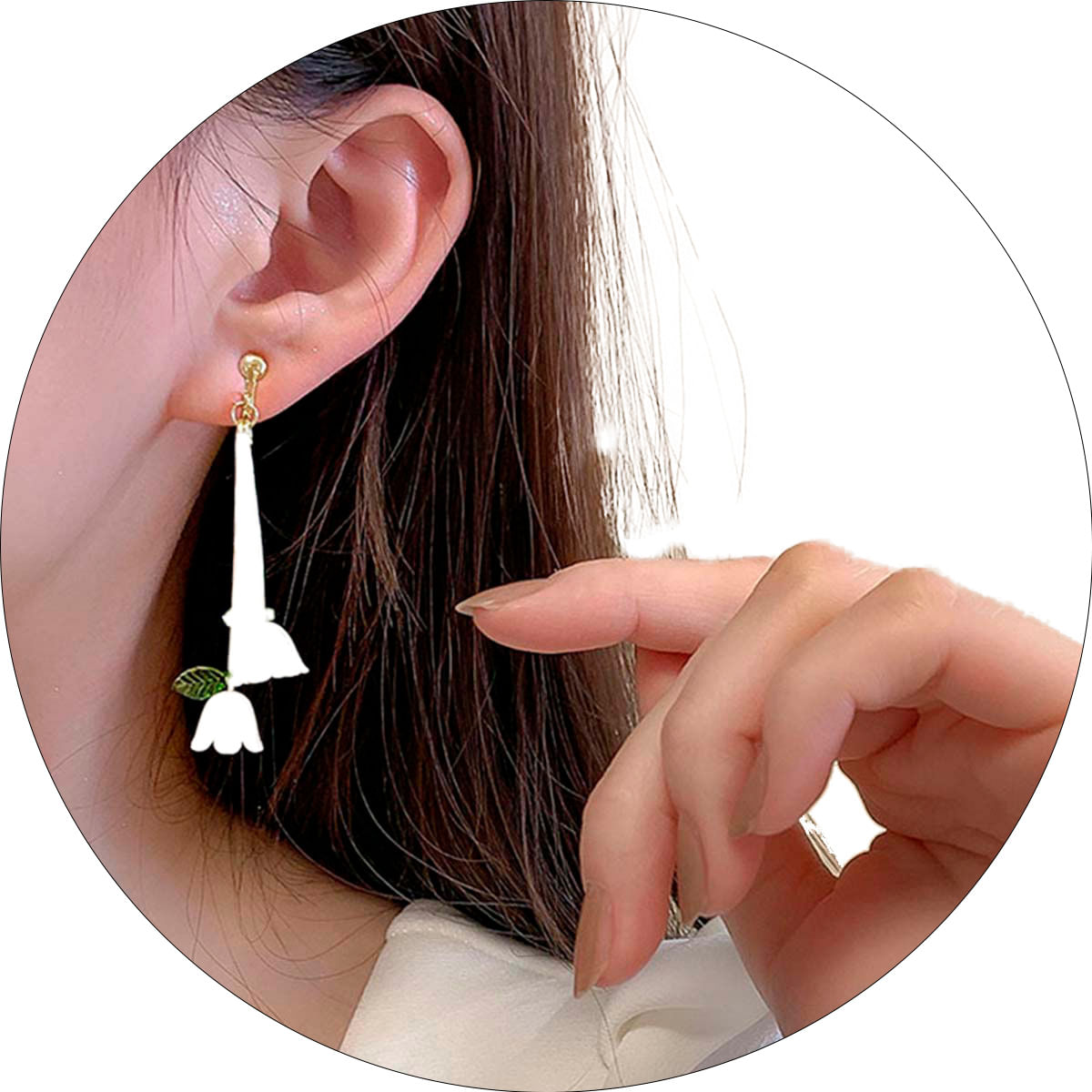 Brinco Feminino Dourado Com Flor Branca Delicado - Branco