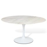 Mesa Saarinen Tulipa Oval Espirito Santo 137x90cm Branco