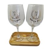 Kit 2 Taças Bandeja Bodas Ouro 50 Anos Personalizada Vinho