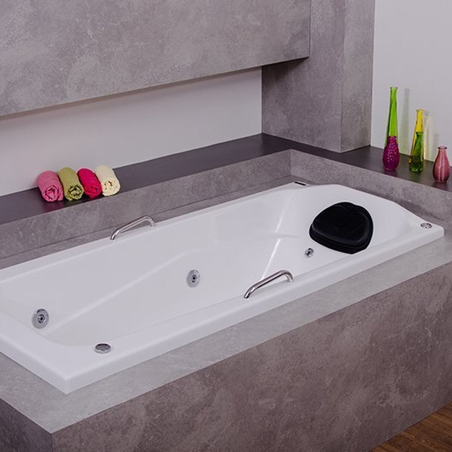 Banheira De Hidromassagem Bella Em Gel Coat Gran Luxo 170cm - Volume Ideal 135 Litros Com Aquecedor Branco