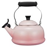 Chaleira Le Creuset Tradicional 1,6l Com Apito Shell Pink 40104027770000