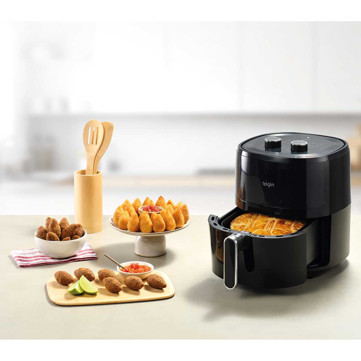 fritadeira-eletrica-air-fryer-space-5-elgin-5l-1700w-preto-220v-8.jpg