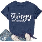 Camiseta Feminina Hcihgzr Stronger Than The Storm Com Estampa De Letras
