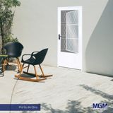 Porta de Aço com Postigo Grade Elo Vidro Mini Boreal Minas Sul Mgm 215 x 85 x 6cm Branco