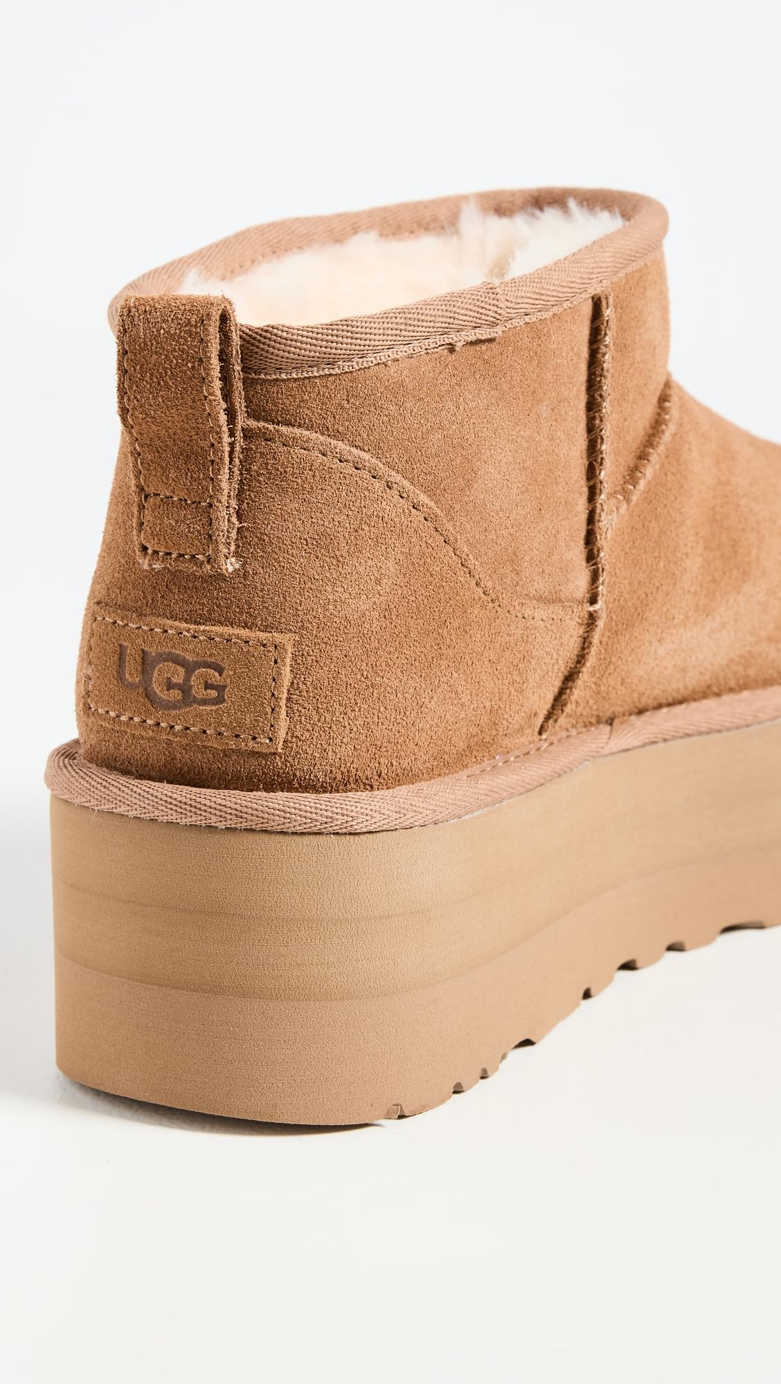 Bota Feminina Ugg Classic Ultra Mini Platform Chestnut 9 - Carrefour