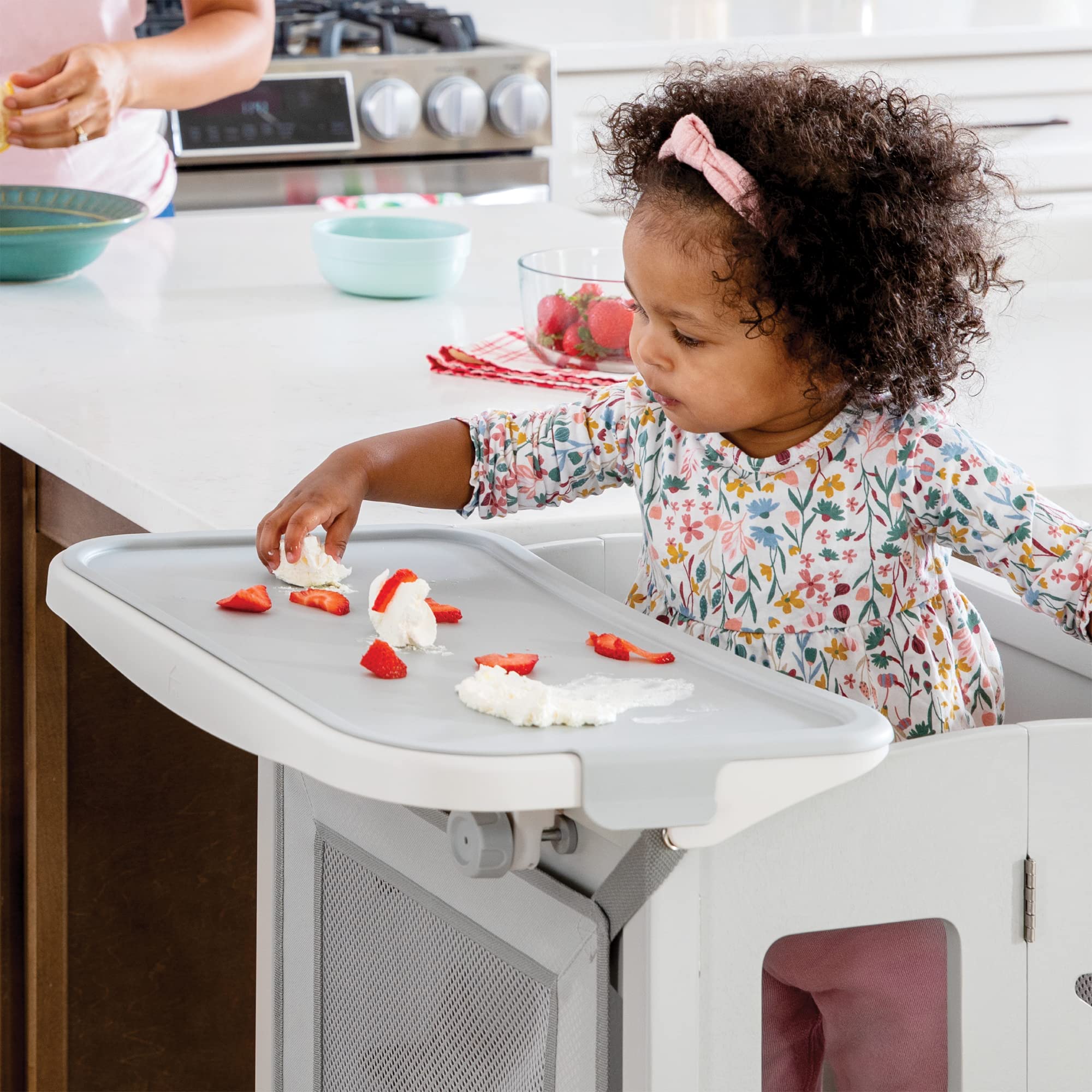 Kitchen Helper Mealtime And Play Tray Guidecraft