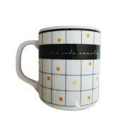 Caneca De Porcelana "celebre Cada Momento"