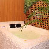 Banheira De Hidromassagem Mondialle Modelo Ascoli Dupla Elegance 170cmx120cmx43cm Em Gel Coat Branco