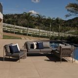 Conjunto Jardim 2 Chaise 1 Sofá 1 Puff 1 Mesinha 1 Champanheira Refúgio Cabecasa Madeiramadeira Champanhe/cinza Mesclado