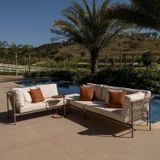 Conjunto Jardim E Varanda 2 Chaise 1 Sofá 1 Puff 1 Mesinha Refúgio Cabecasa Madeiramadeira Champanhe/quaker Areia